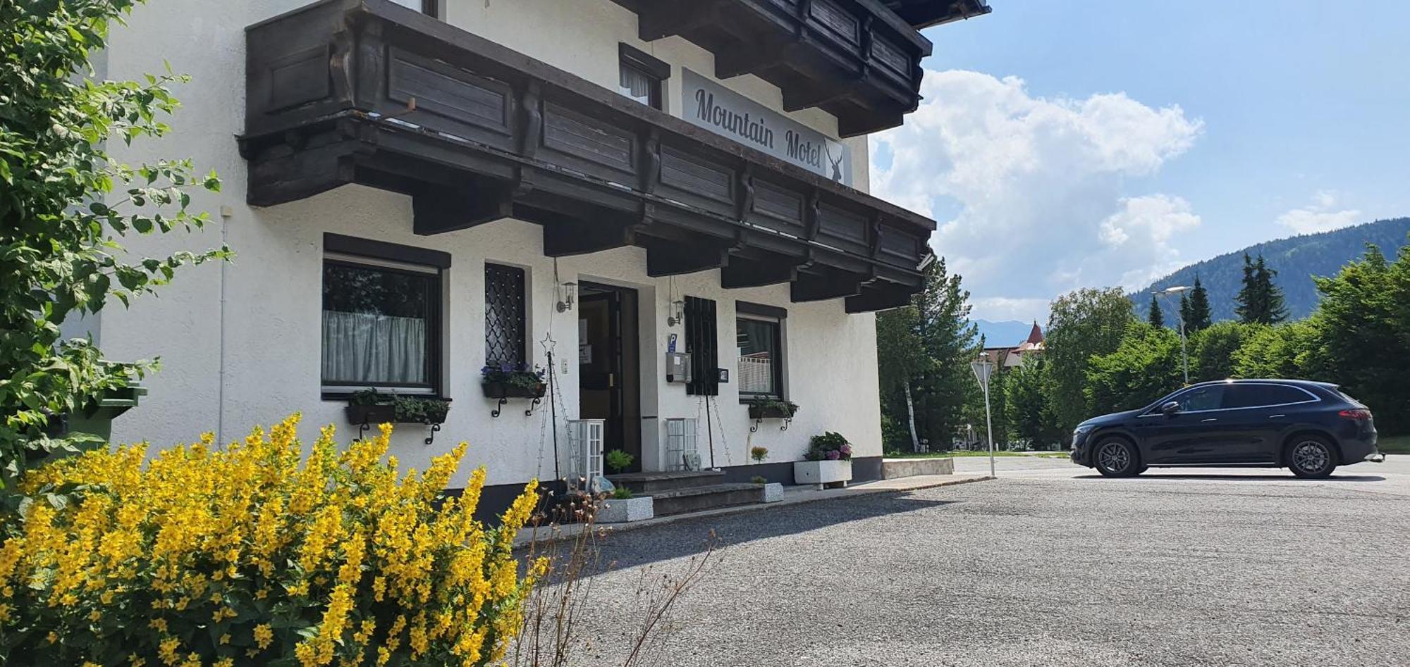 Mountain Motel Leutasch Bagian luar foto
